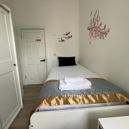 Cork City En-Suite Single Room Exterior photo